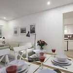 Charm At The Heart Of Apartment Lissabon
